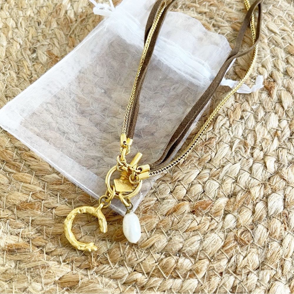 John Wind C Initial Gold Suede Pearl Necklace‎
